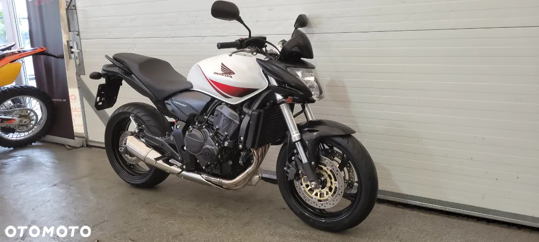 Honda Hornet - 20