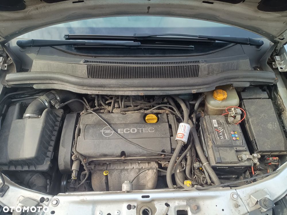 Opel Zafira - 10