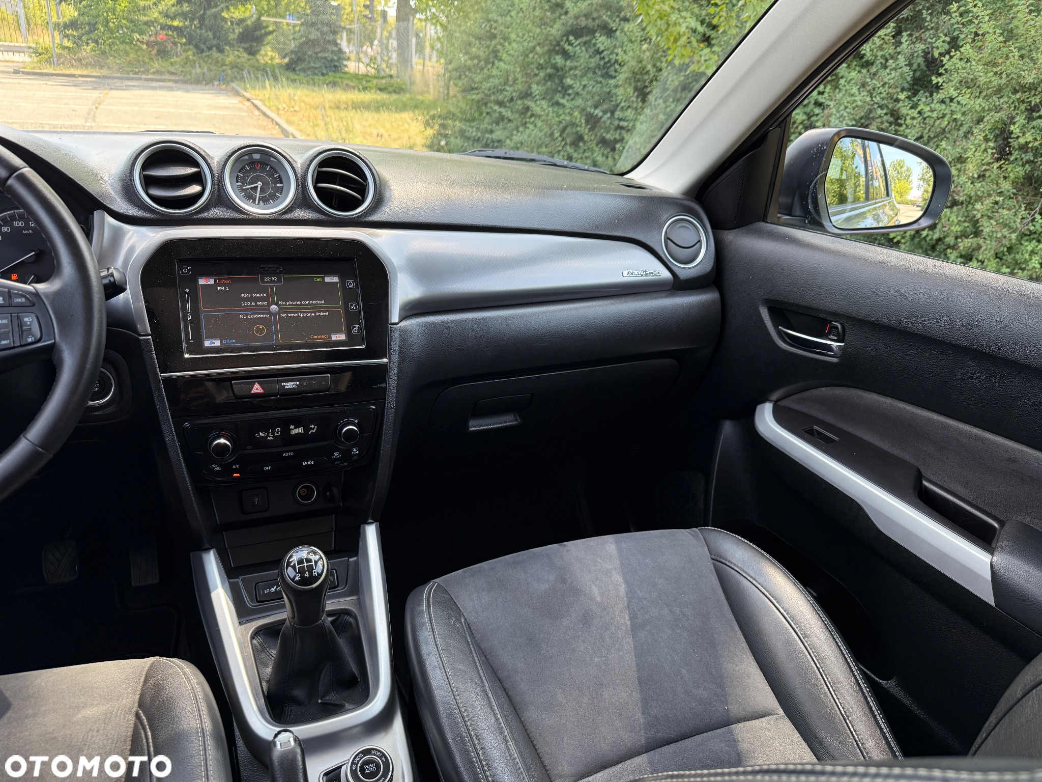 Suzuki Vitara 1.6 Premium 4WD - 26