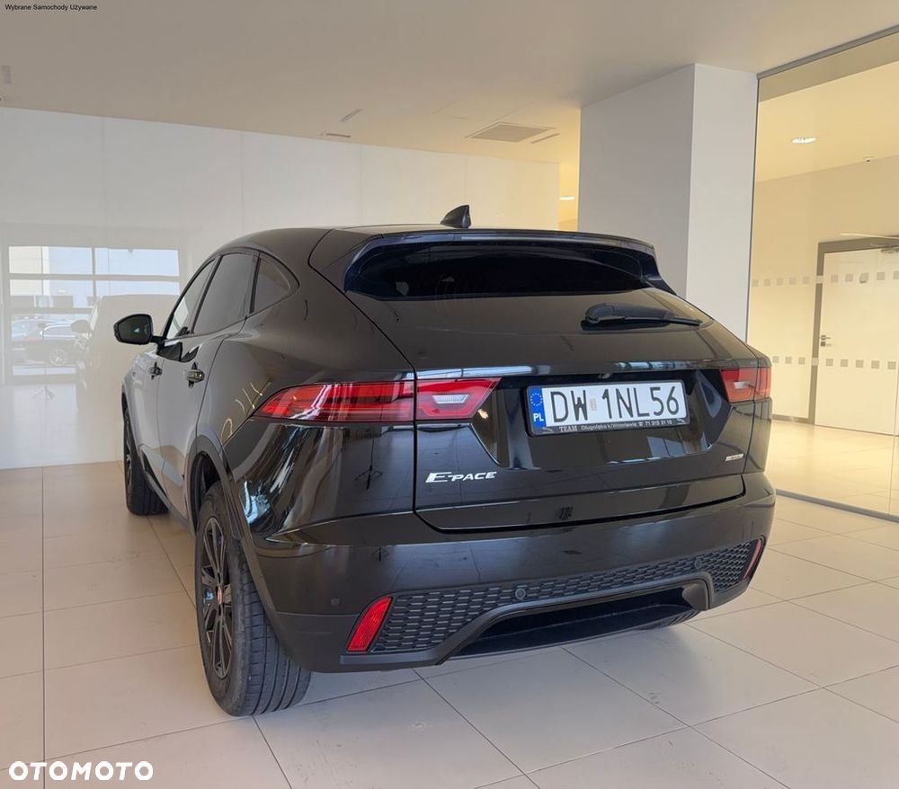 Jaguar E-Pace - 31
