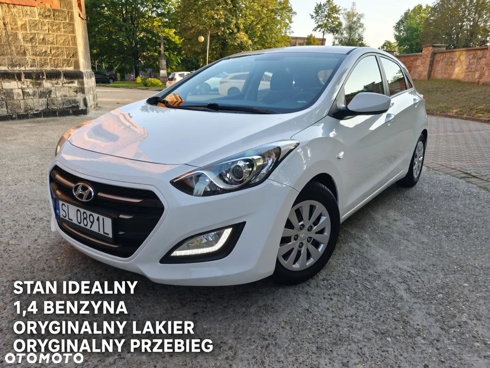 Hyundai i30 blue 1.4 Style - 1