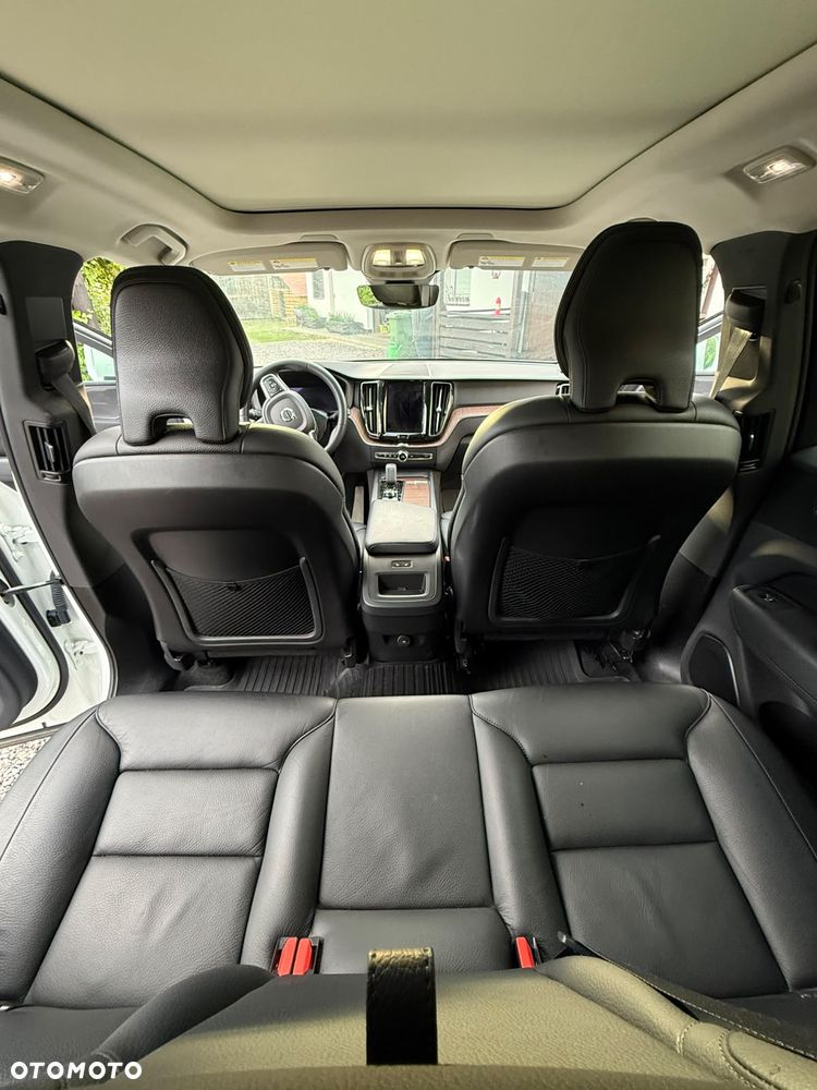 Volvo XC 60 B5 B AWD Ultimate Bright - 16