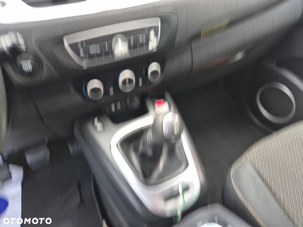 Renault Scenic 1.5 dCi Emotion - 36