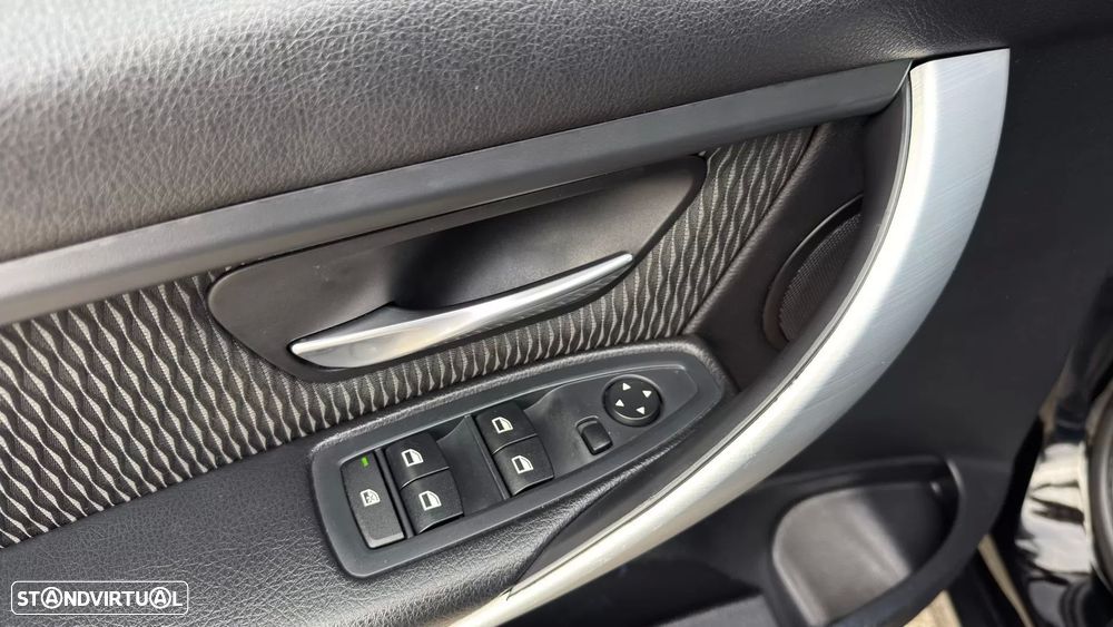 BMW 320 d Sport-Aut. Efficient Dynamics Edition Sport Line - 26