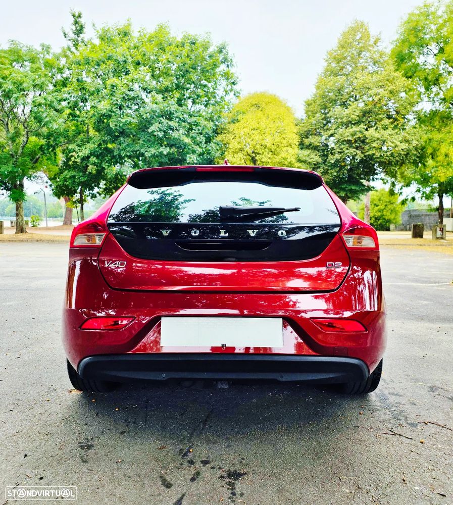 Volvo V40 1.6 D2 Eco R-Design - 35