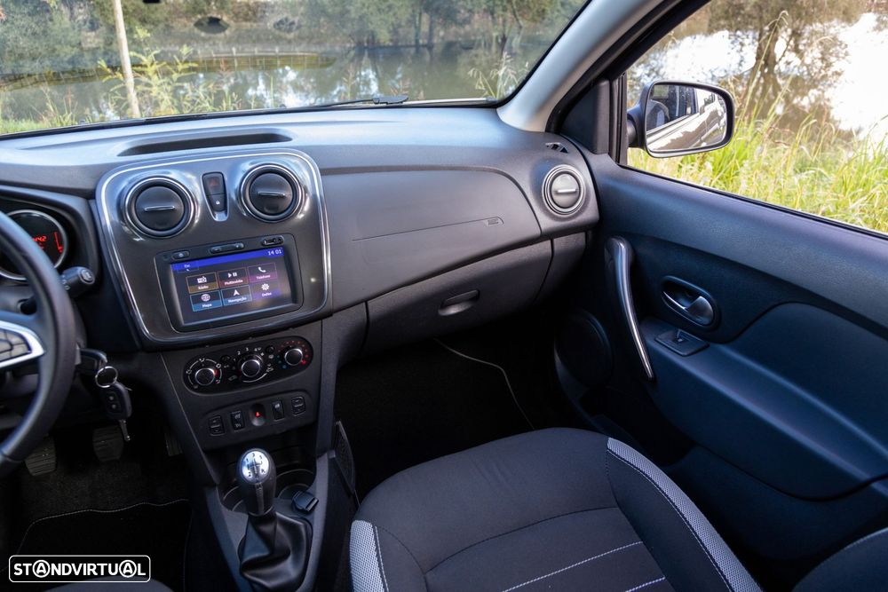 Dacia Sandero 0.9 TCe Stepway - 47