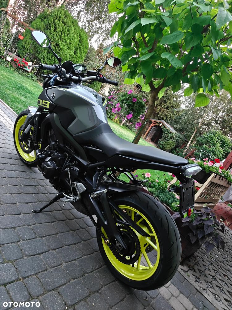 Yamaha MT - 2