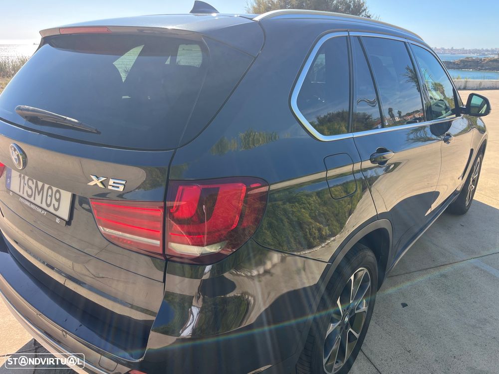 BMW X5 25 d sDrive Comfort 7L - 8