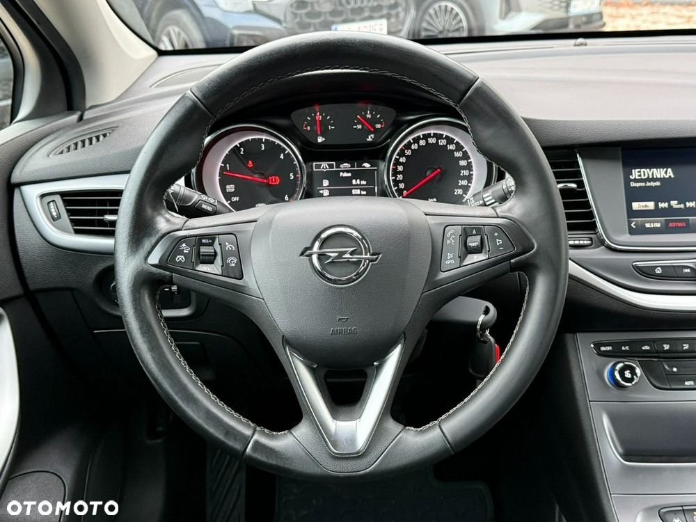 Opel Astra 1.6 CDTI Enjoy - 19