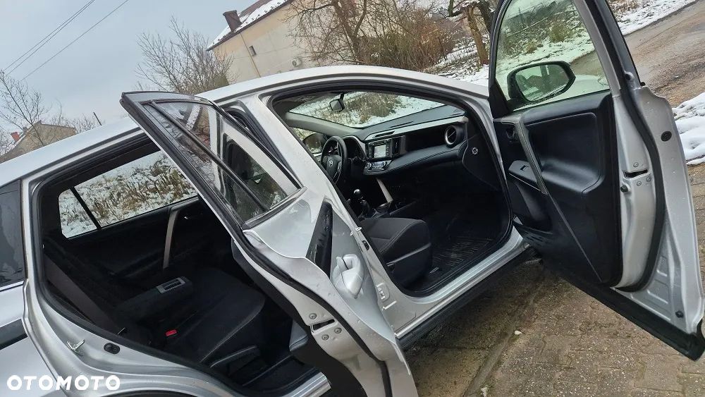 Toyota RAV4 2.0 D-4D Premium - 14