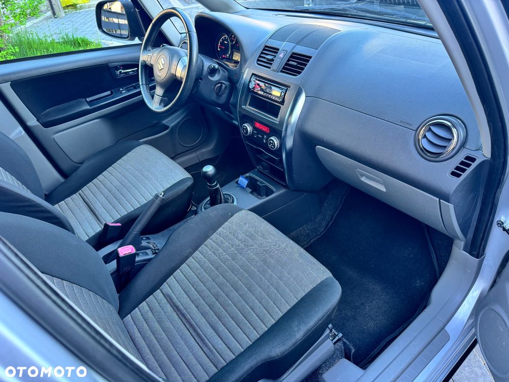 Suzuki SX4 1.6 VVT 4x4 Comfort - 7