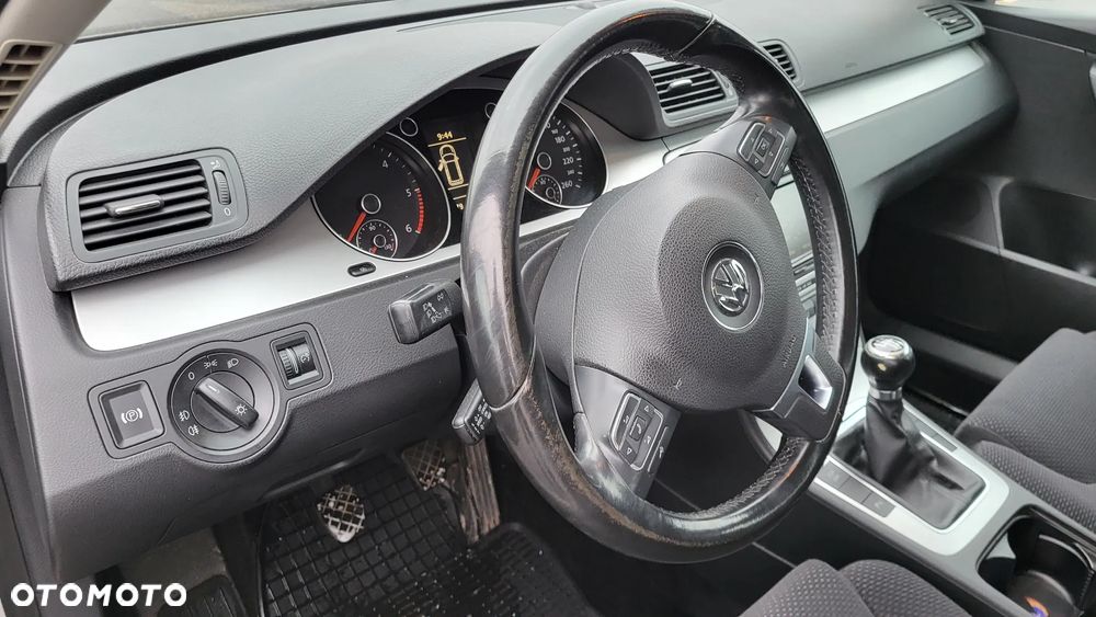 Volkswagen Passat Variant 2.0 TDI Comfortline - 12