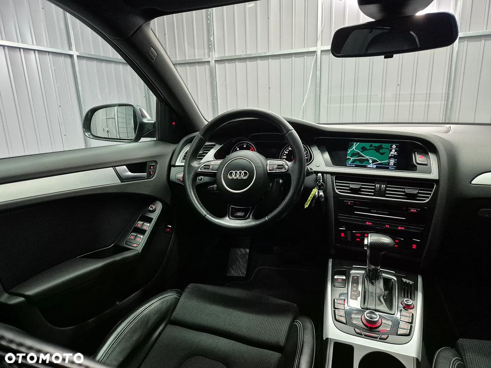 Audi A4 Avant 2.0 TDI DPF quattro S tronic S line Sportpaket - 22