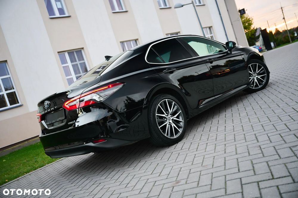 Toyota Camry 2.5 Hybrid Executive CVT - 19