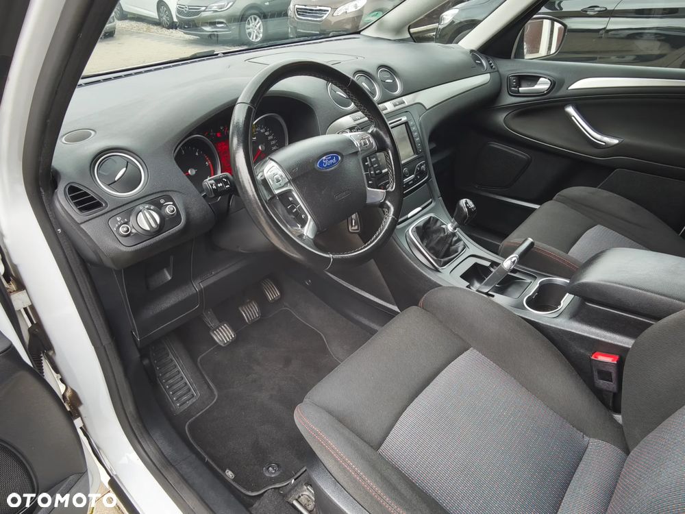 Ford S-Max 2.0 TDCi Trend - 30