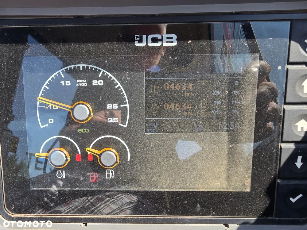 JCB - 6