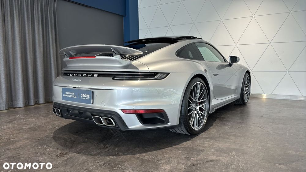 Porsche 911 Turbo - 6