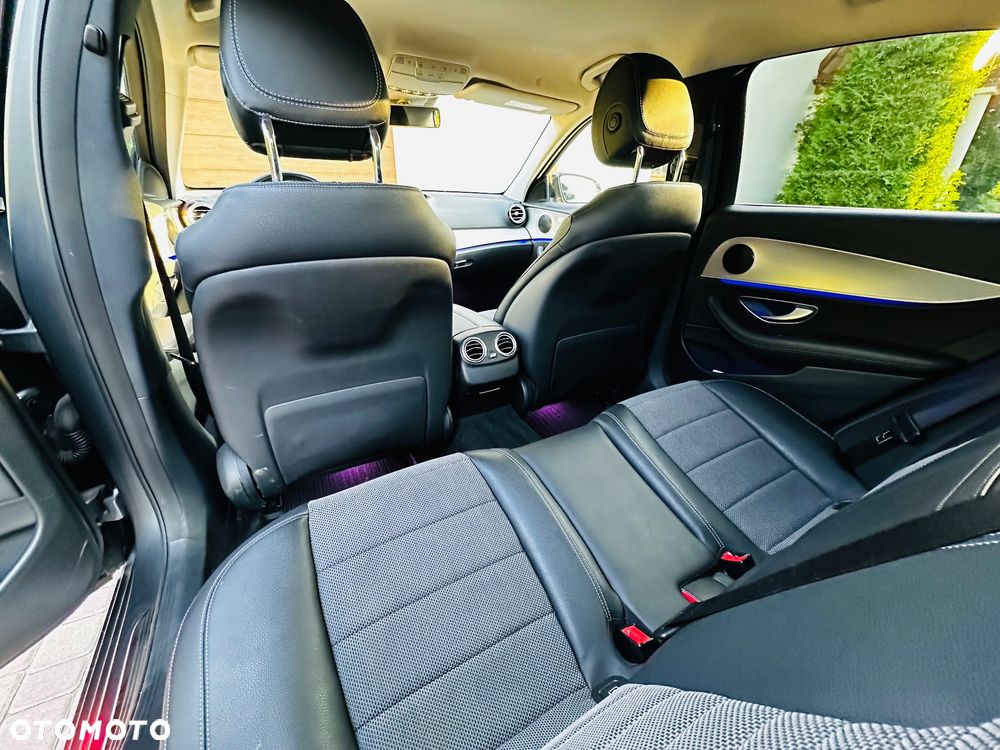 Mercedes-Benz Klasa E 220 d 9G-TRONIC - 11