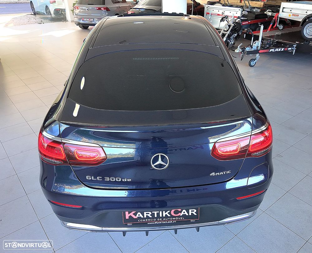 Mercedes-Benz GLC 300 de Coupe 4Matic 9G-TRONIC AMG Line Plus - 9