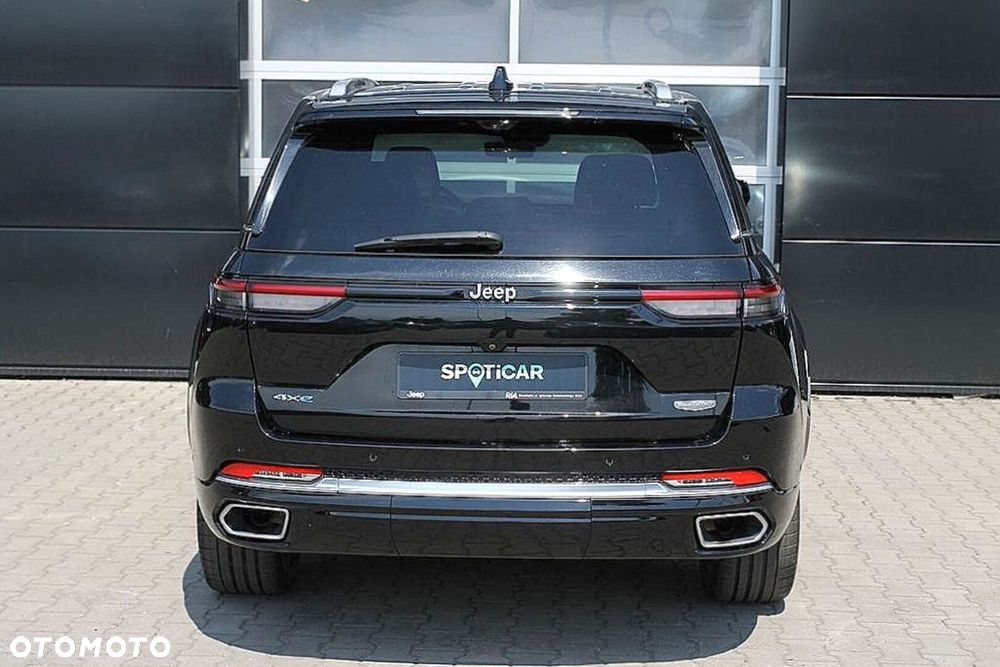 Jeep Grand Cherokee - 15