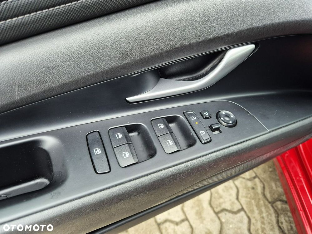 Hyundai Elantra - 13