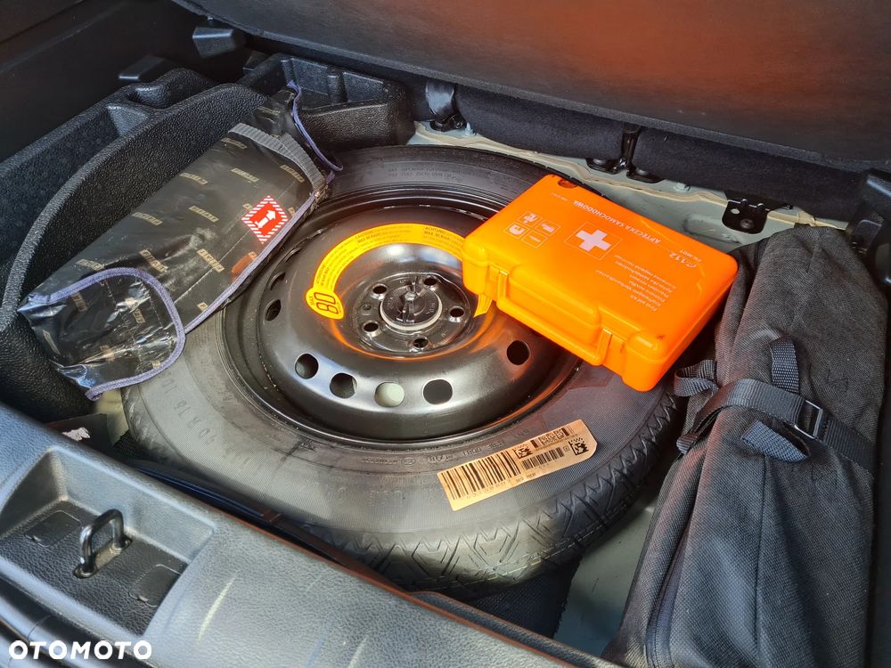 Jeep Renegade 1.6 E-TorQ Sport FWD - 23
