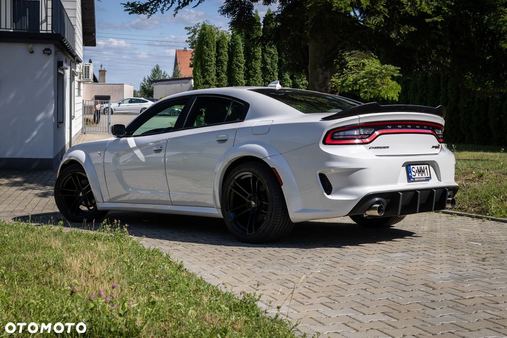 Dodge Charger - 8