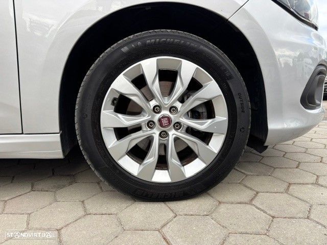 Fiat Tipo Station Wagon 1.3 M-Jet Easy - 25