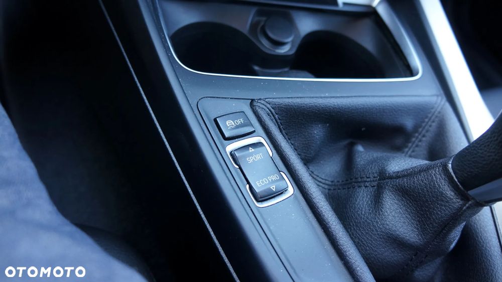 BMW Seria 1 116d Edition M Sport Shadow - 16