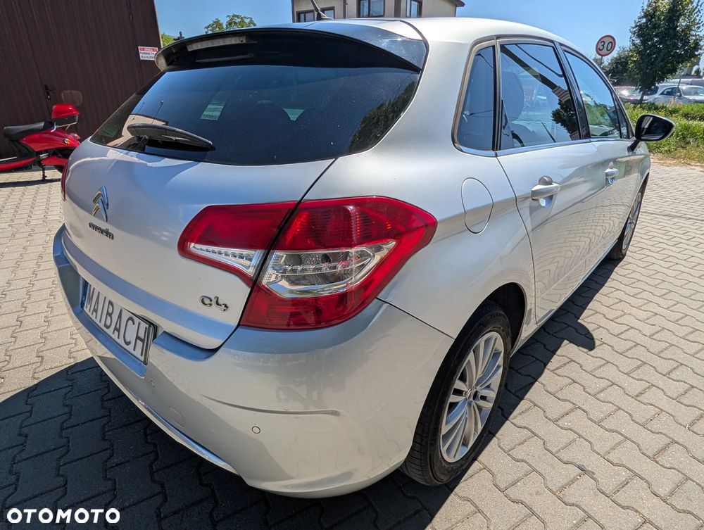 Citroën C4 HDi 90 Attraction - 11