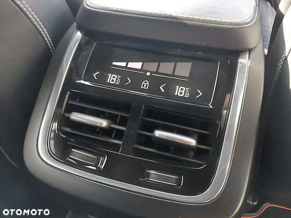 Volvo V90 Cross Country D5 AWD Ocean Race - 19