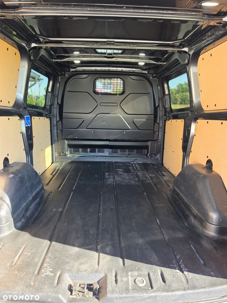 Ford Transit Custom - 13