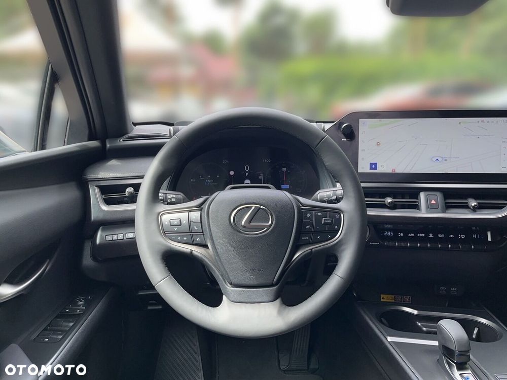 Lexus UX 300h F Sport Design - 7