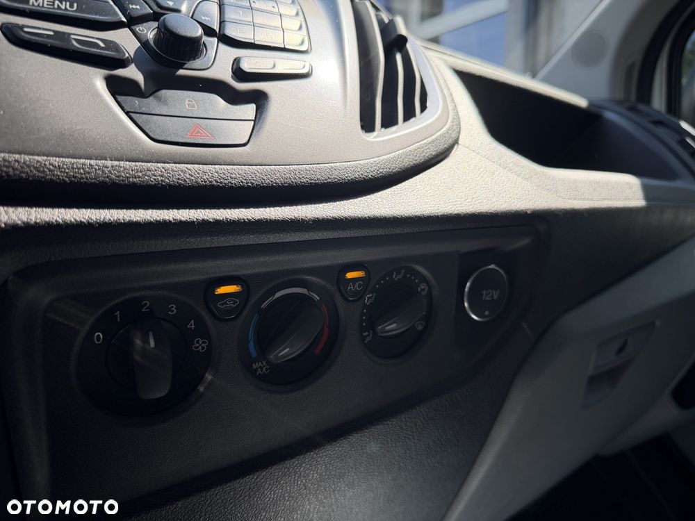 Ford Transit - 18