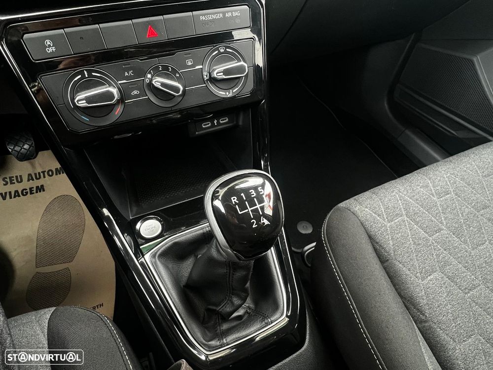 VW T-Cross 1.0 TSI Urban - 52