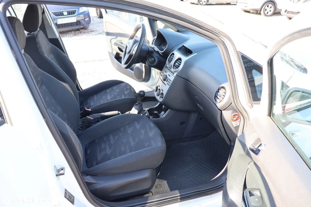 Opel Corsa 1.2 16V Edition / Active - 11