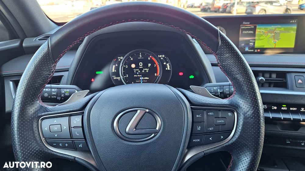 Lexus UX 250h 2.0L HEV 20H- (178 HP) 4X4 CVT F Sport - 6