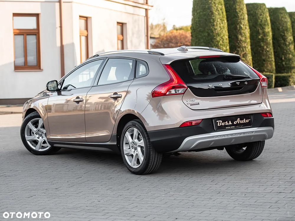 Volvo V40 Cross Country D2 - 10