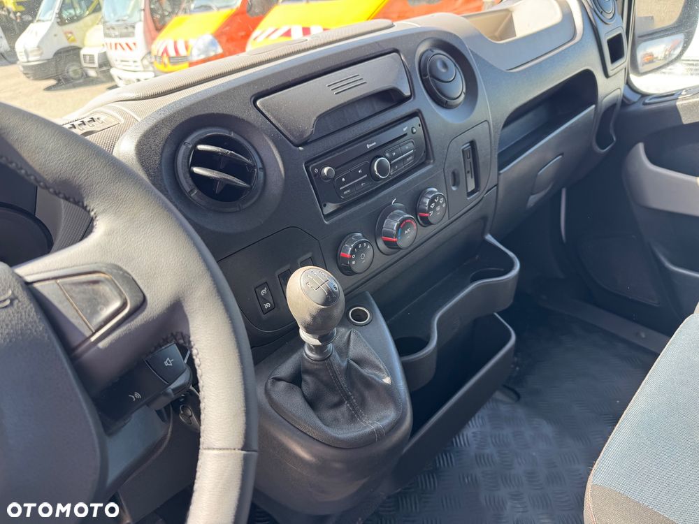 Renault Master 2016 KLIMA Serwis ASO Navi R-Link L1H1 Nowe Opony Michelin z Wojska FR - 13