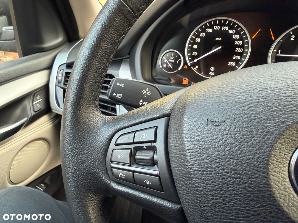 BMW X5 xDrive25d - 26