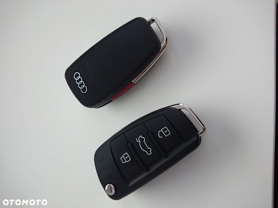 Kluczyk AUDI A1 A3 A4 Q3 Kodowanie Gratis