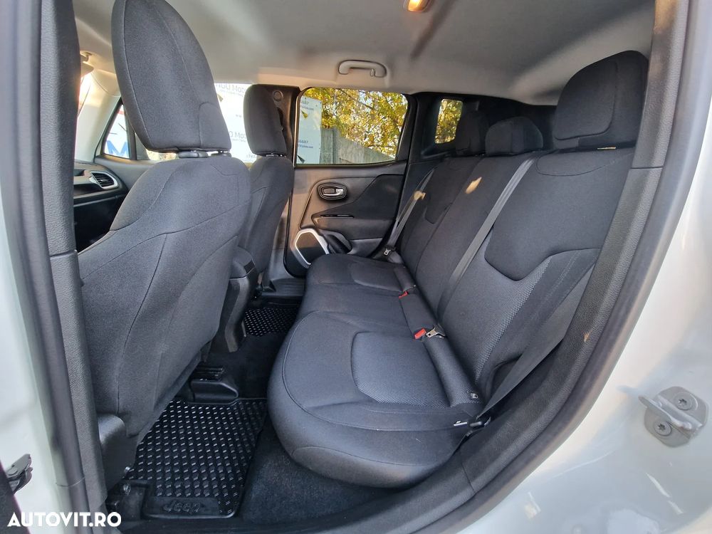 Jeep Renegade 1.6 E-TorQ 4x2 Sport - 4