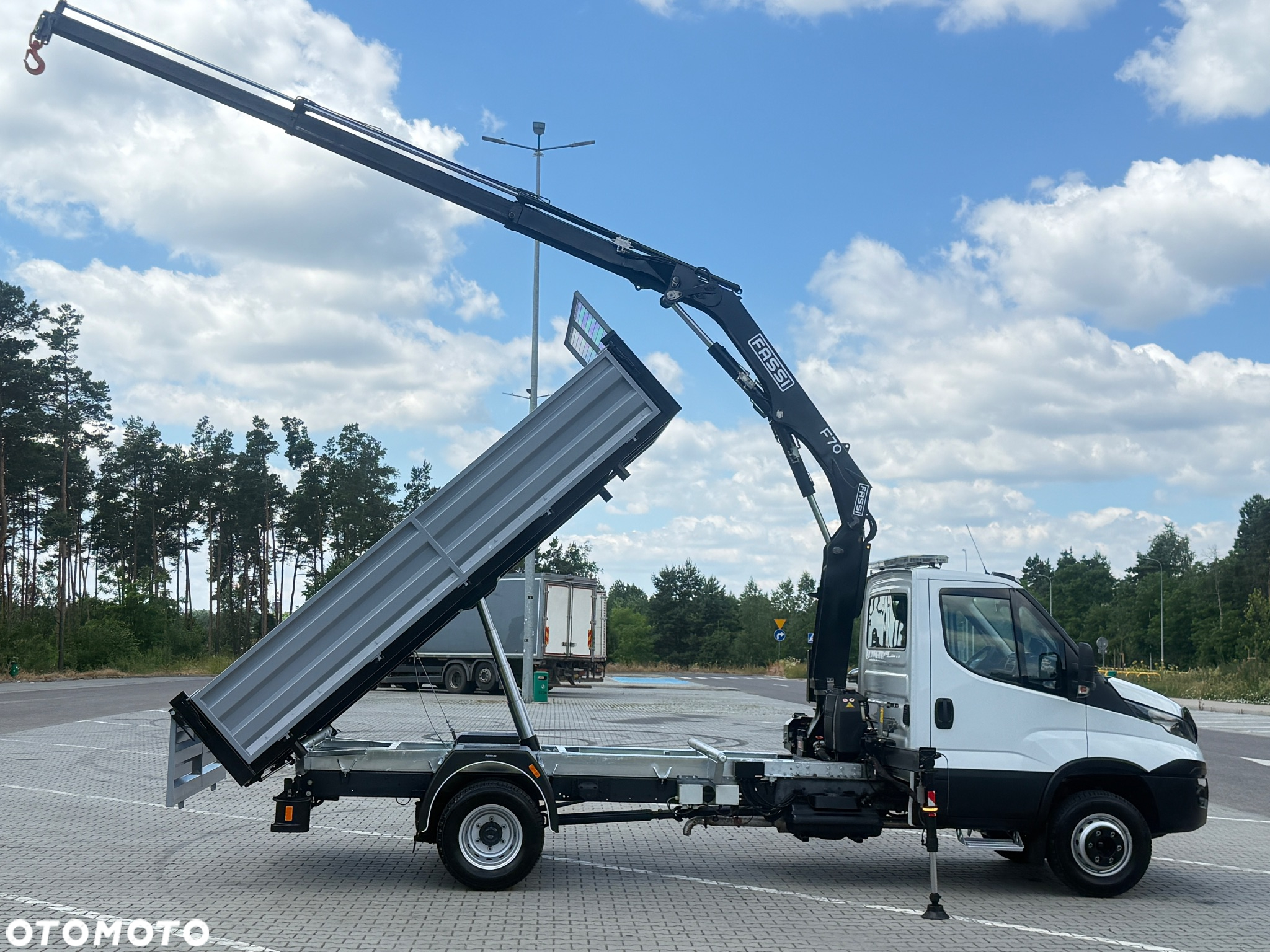 Iveco DAILY 72-180 3.0 HPI 180KM * HDS FASSI F70 * 3200 Udźwig * Wywrotka 3 Stronna * ŚWIETNY STAN! - 26