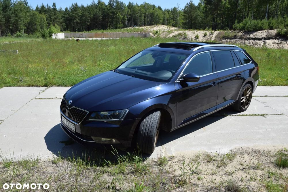 Skoda Superb 2.0 TDI SCR 4x4 Ambition DSG - 9