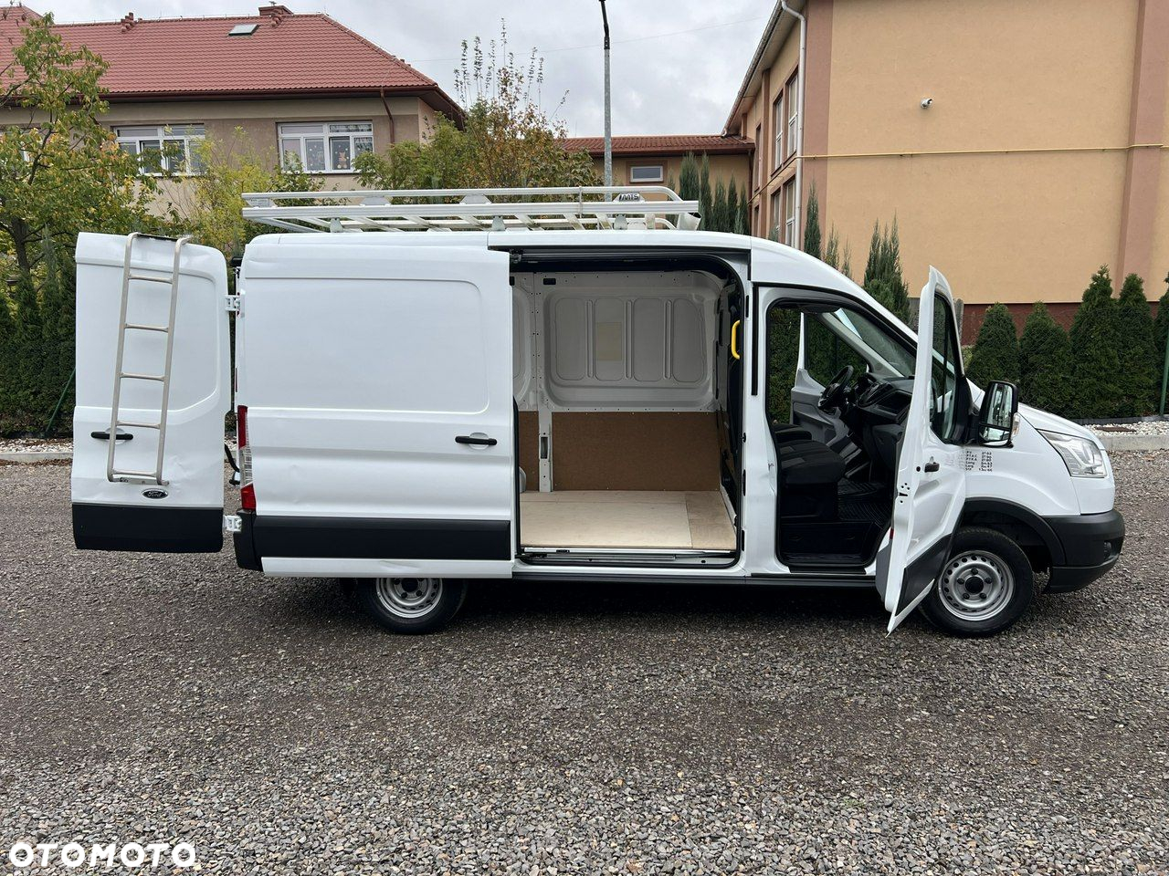 Ford Transit - 20