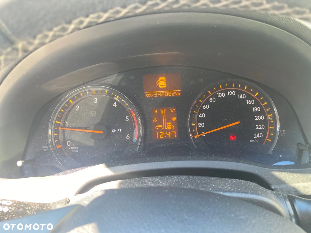 Toyota Avensis 2.0 D-4D 2010 - 9