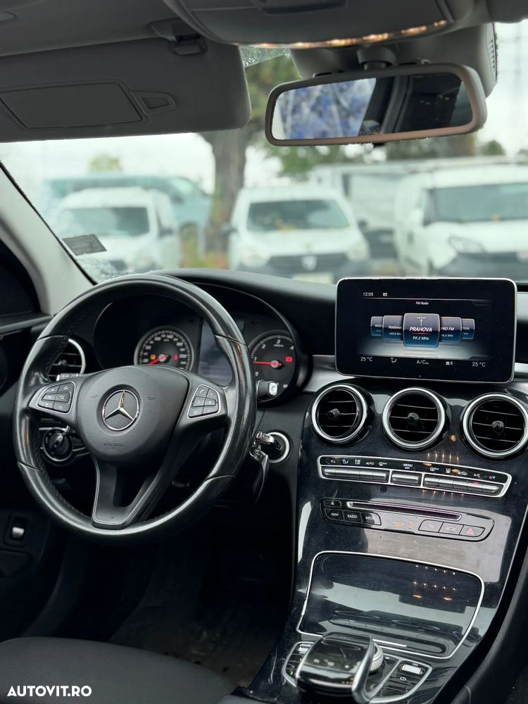 Mercedes-Benz C - 4