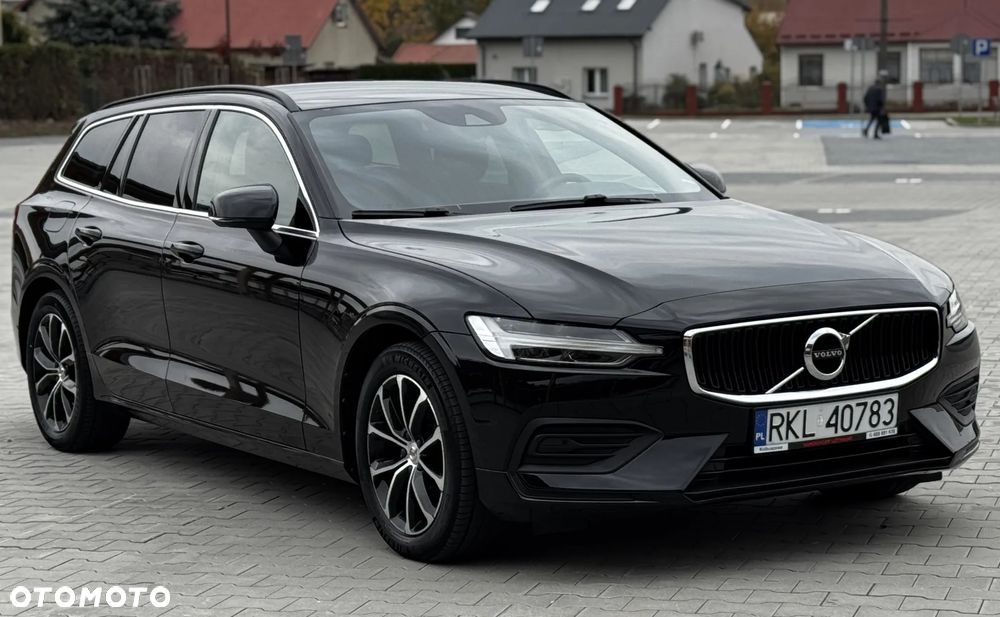 Volvo V60 B4 B DKG Momentum - 7