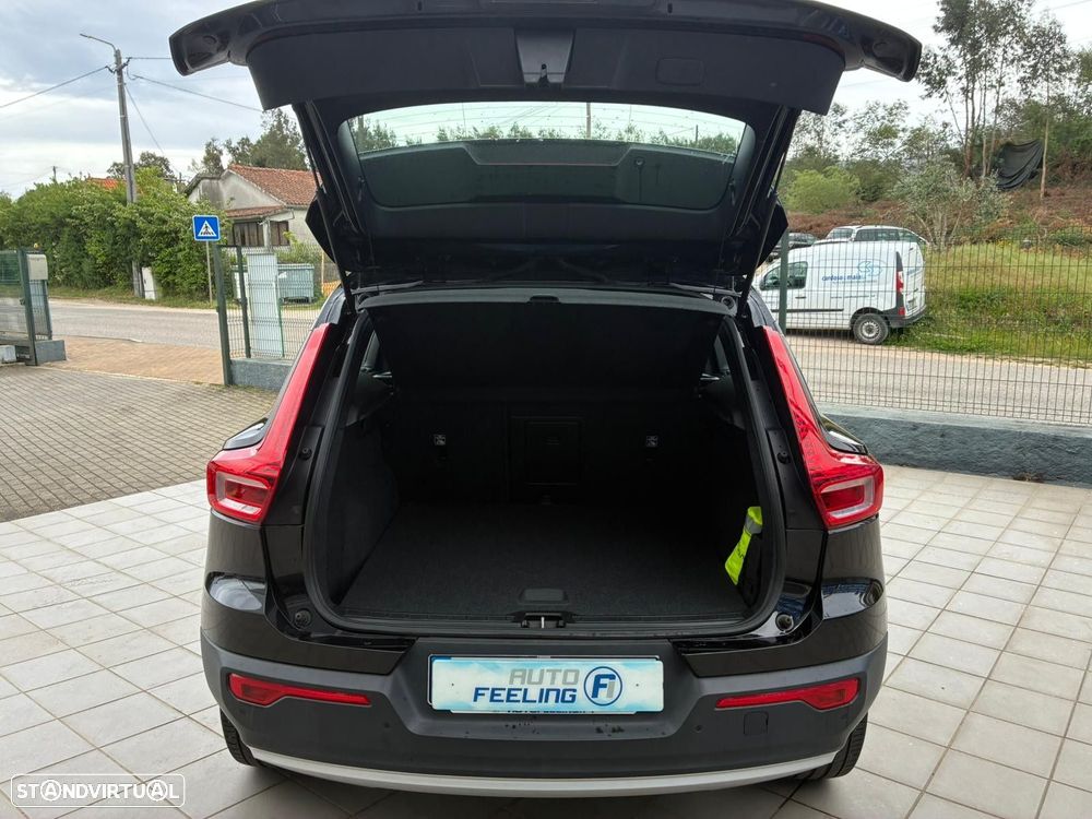 Volvo XC 40 1.5 T3 Momentum Tech Edition - 35