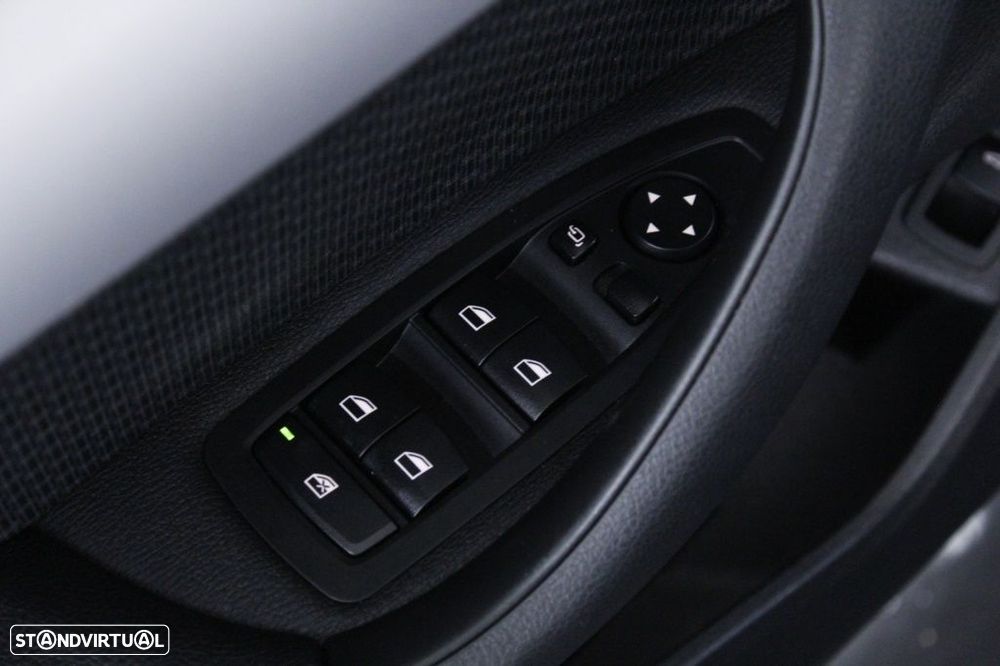 BMW X1 16 d sDrive Auto - 21
